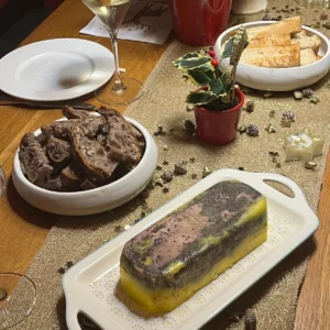 Foie gras Kif sur une table de Noël