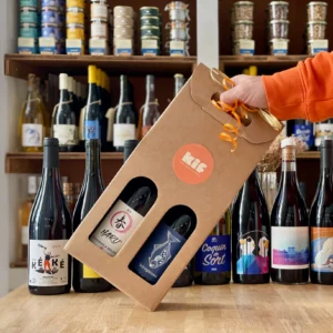Coffret cadeau autour du vin avec une sélection de deux vins naturels